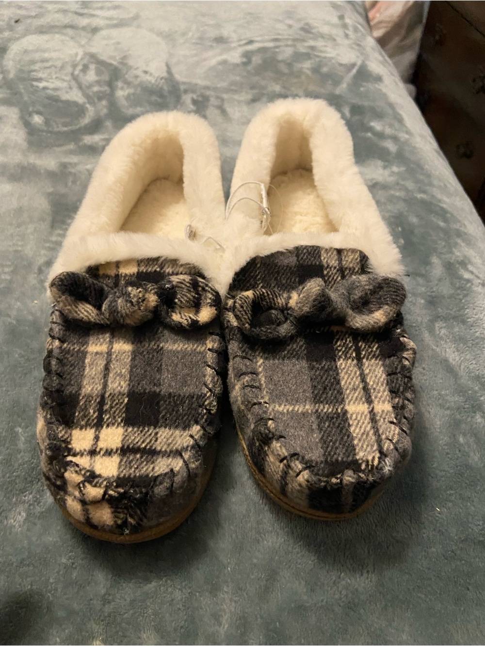 Sonoma Black & Cream Plaid Faux-Fur Lined Moccasin Slippers